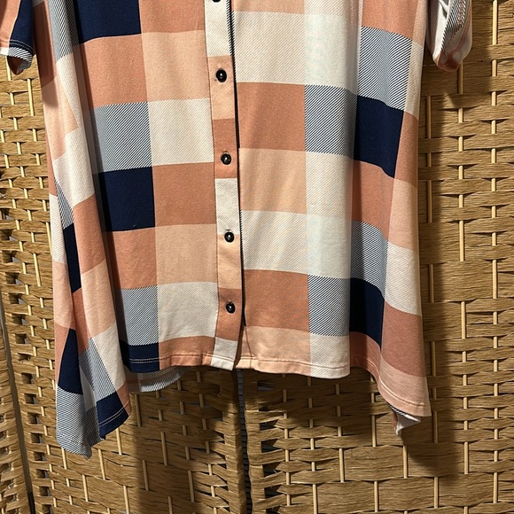 Above and Beyond Plaid Button Up Shirt XL EUC - Picture 5 of 7